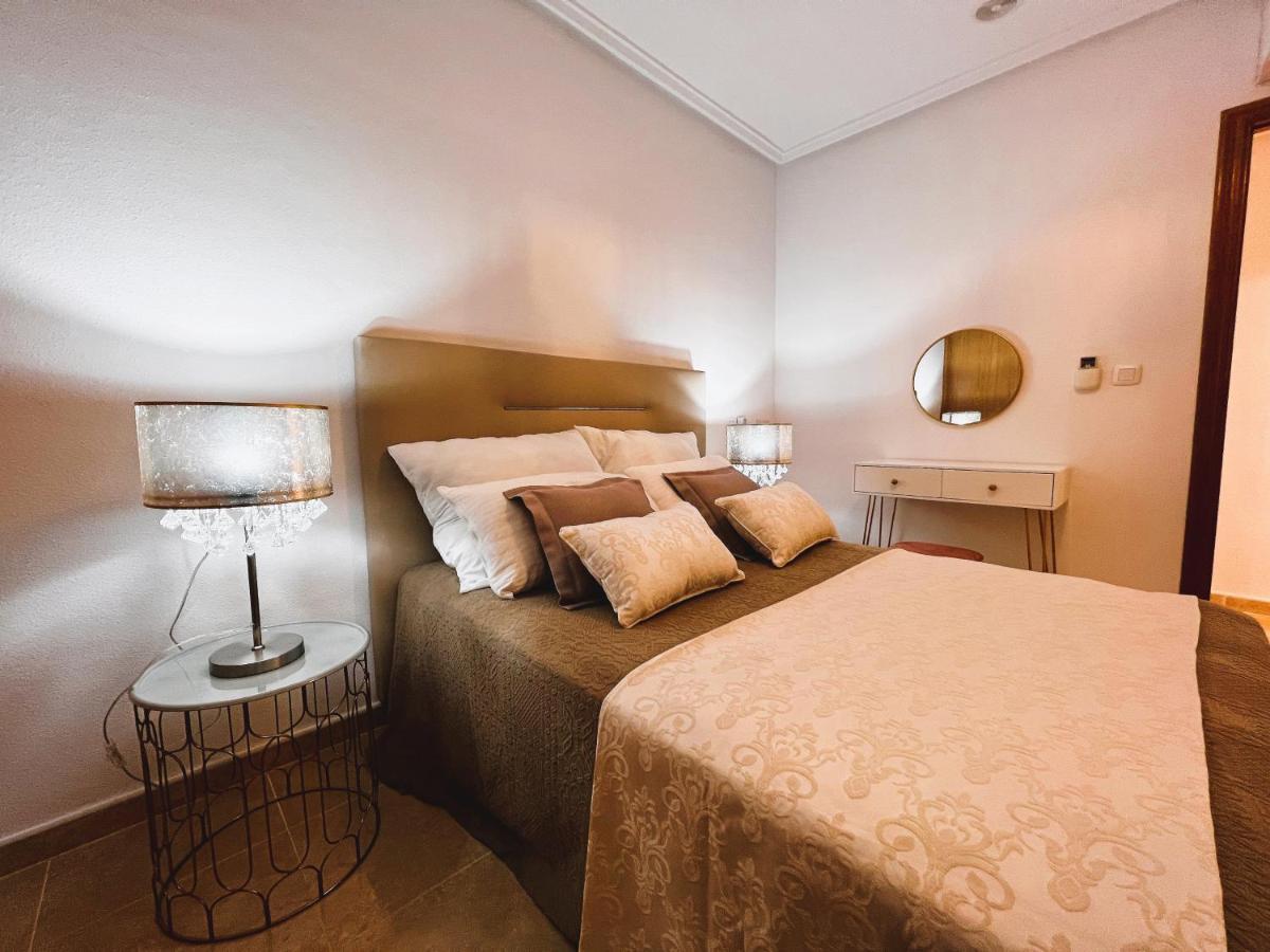 Holiday Suite Fragata Torrevieja Ngoại thất bức ảnh