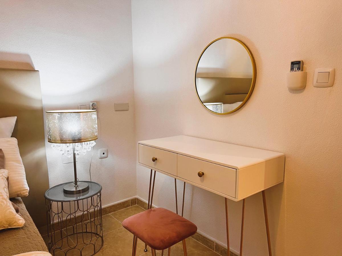 Holiday Suite Fragata Torrevieja Ngoại thất bức ảnh