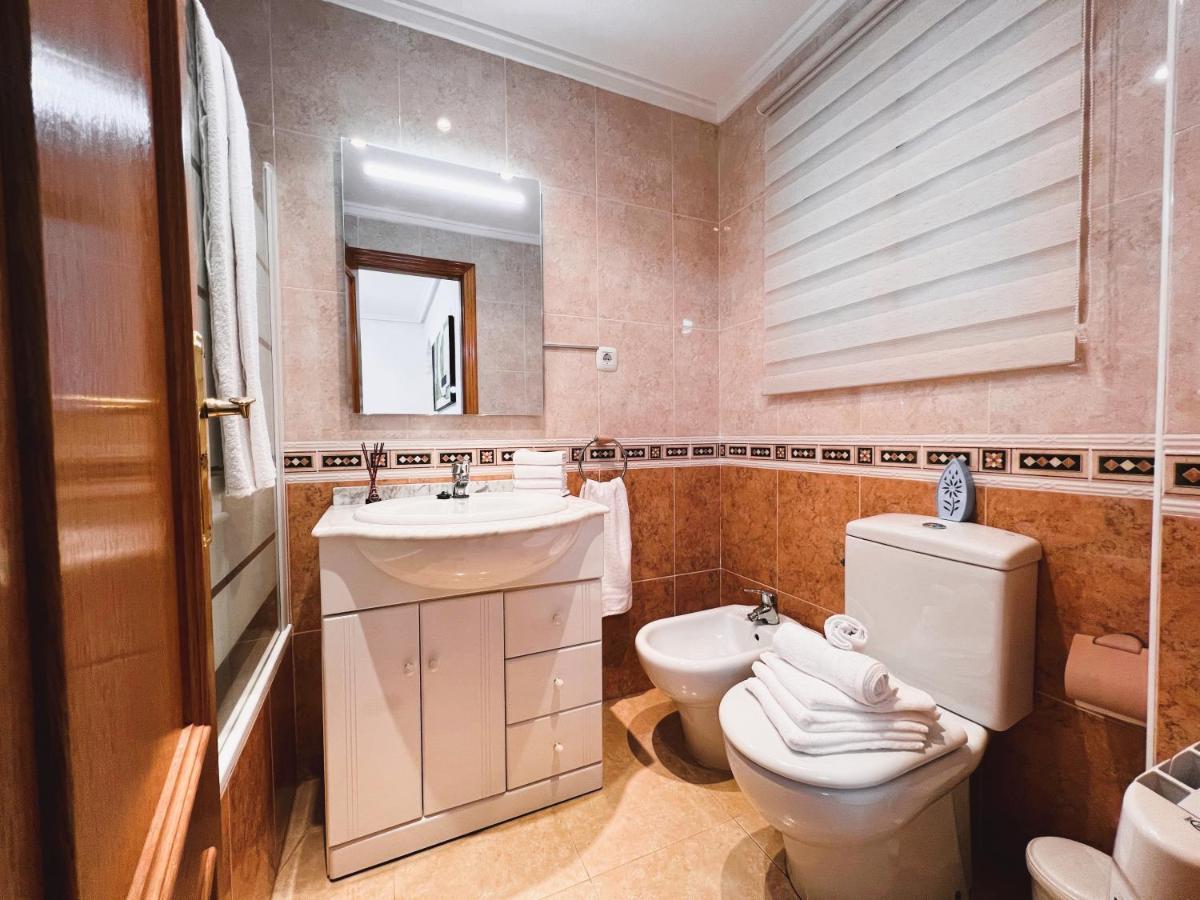 Holiday Suite Fragata Torrevieja Ngoại thất bức ảnh