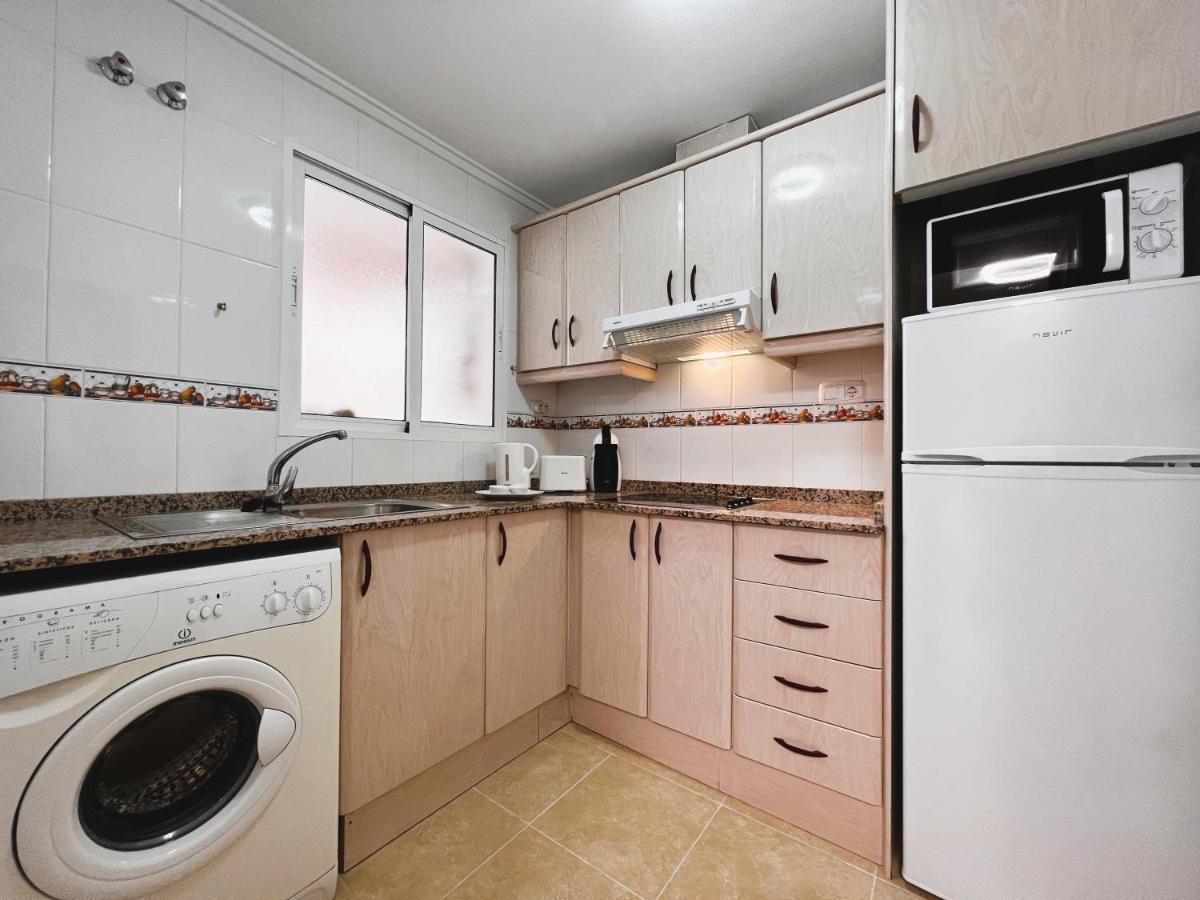 Holiday Suite Fragata Torrevieja Ngoại thất bức ảnh