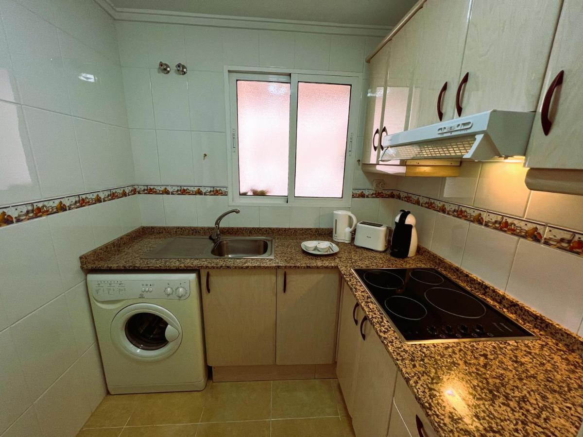 Holiday Suite Fragata Torrevieja Ngoại thất bức ảnh